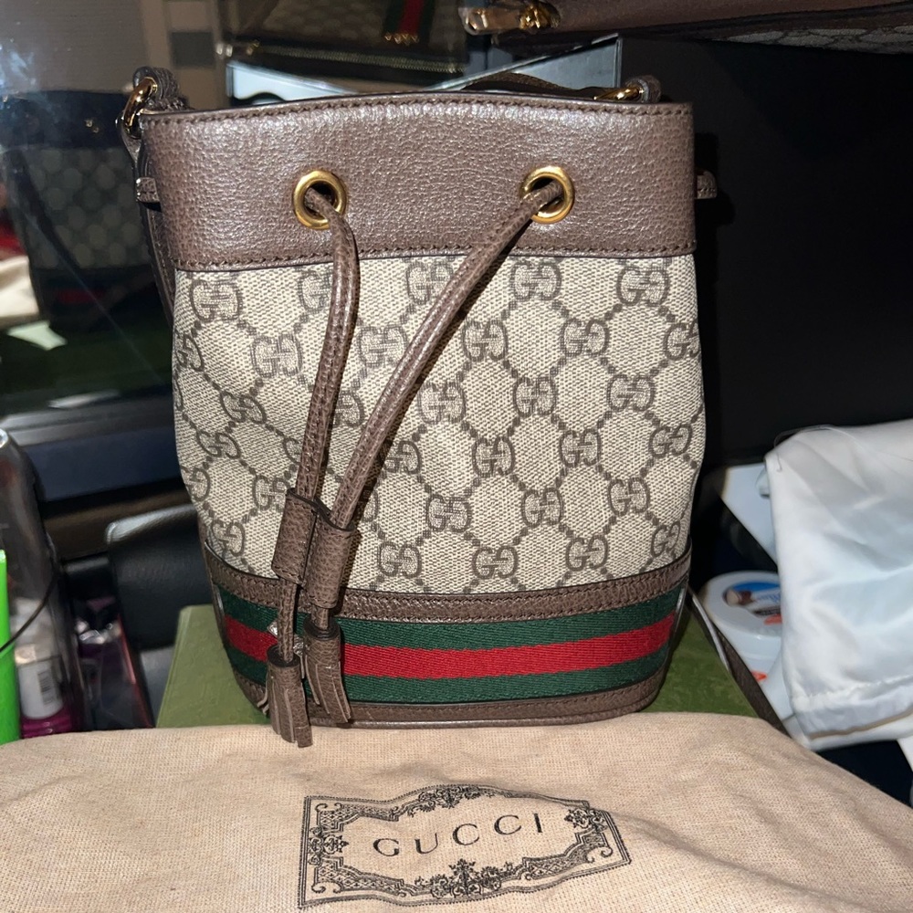 (SOLD)Authentic Gucci Ophidia bucket bag